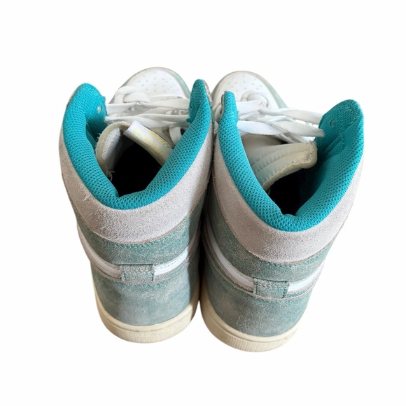 Air Jordan retro 1 turbo green mens shoes size 12 - Picture 4 of 6